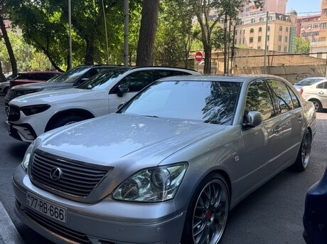 Lexus LS 430 2004