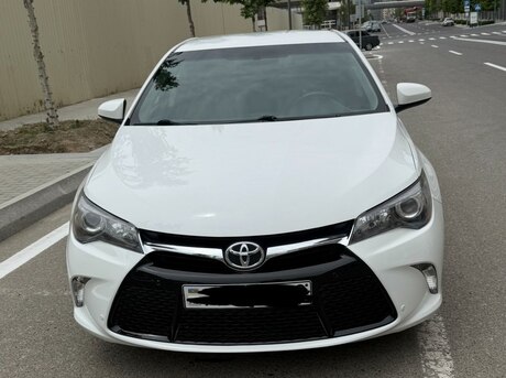 Toyota Camry 2017