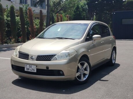 Nissan Tiida 2006
