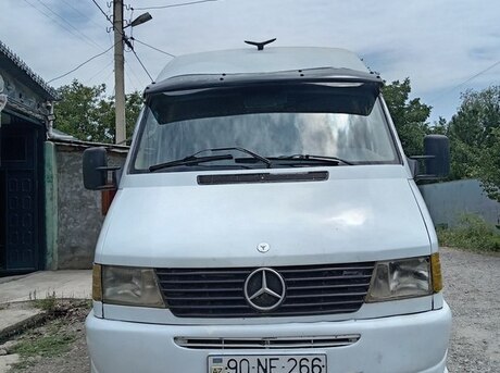 Mercedes Sprinter 208 1999