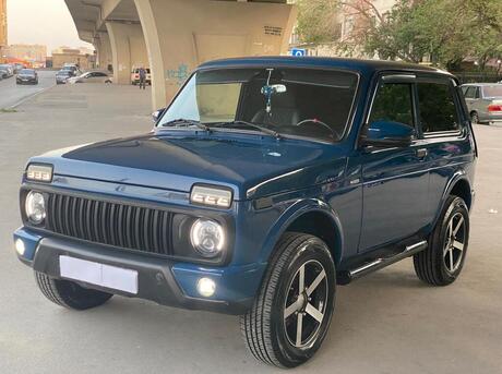 LADA (VAZ) Niva 2015