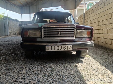 LADA (VAZ) 2107 2000