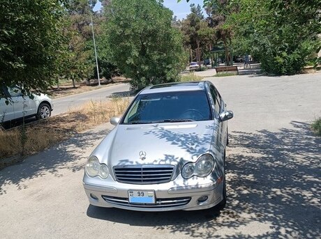 Mercedes C 240 2005