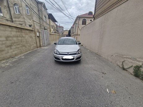 Opel Astra 2004