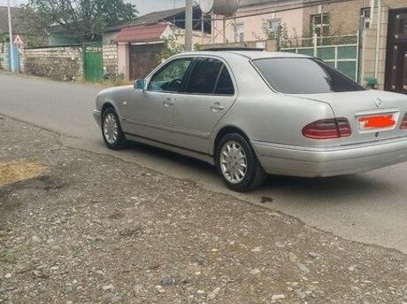 Mercedes E 200 1996