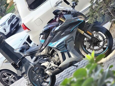 CFMOTO 450 SR-S