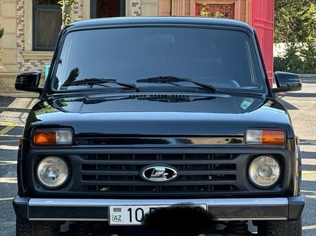 LADA (VAZ) Niva 2017