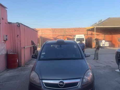 Opel Zafira 2005