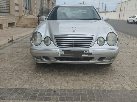 Mercedes E 240 2000