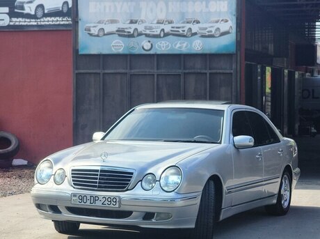 Mercedes E 240 2001