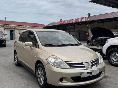Nissan Tiida 2011