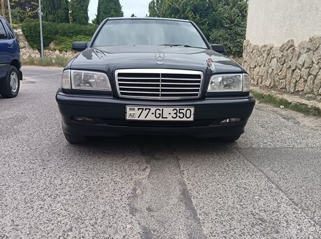 Mercedes C 180