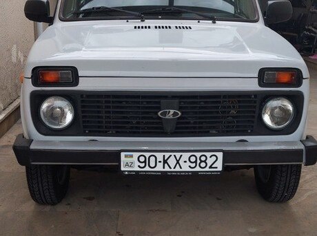 LADA (VAZ) Niva 2009