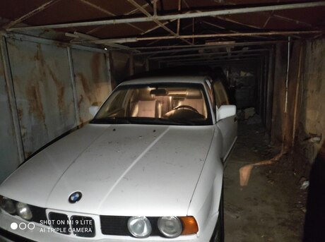 BMW 520 1990