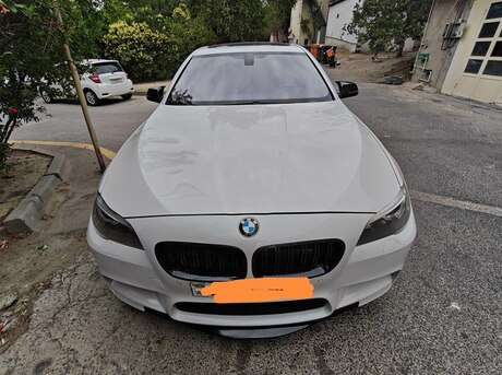 BMW 528
