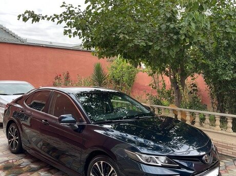Toyota Camry 2017