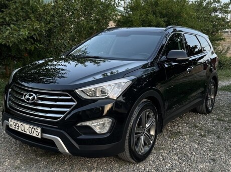 Hyundai Grand Santa Fe