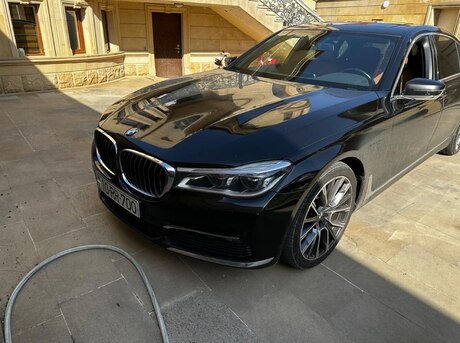 BMW 730 2017