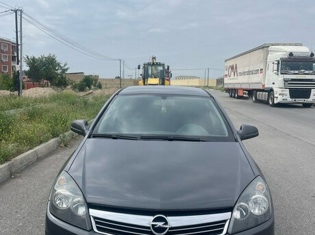 Opel Astra 2010