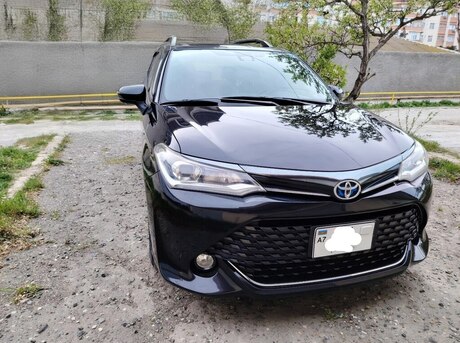 Toyota Corolla Fielder 2015