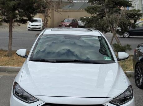 Hyundai Elantra 2018