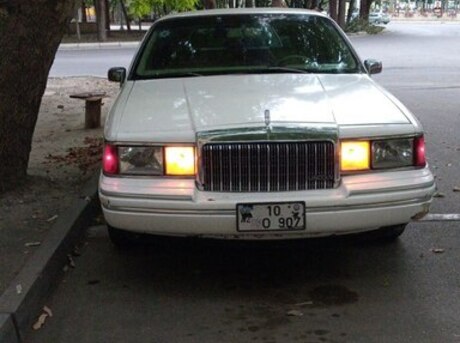 Lincoln Town Car 1994