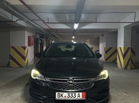 Opel Astra 2016