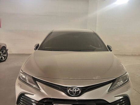 Toyota Camry 2021