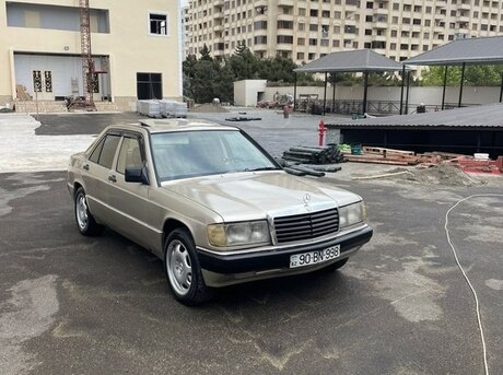 Mercedes 190 1990