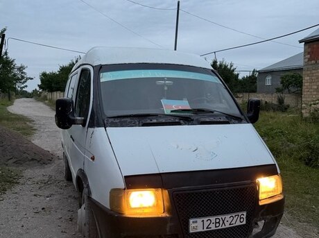 GAZ 2705 1999