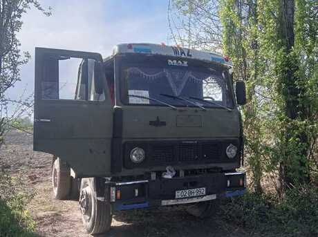MAZ 5337