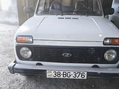 LADA (VAZ) Niva 2012