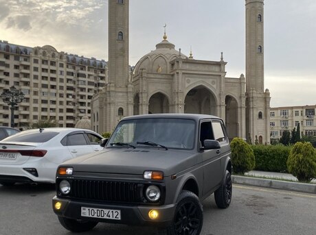 LADA (VAZ) Niva 2012