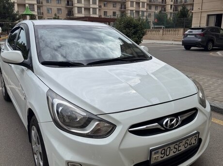 Hyundai Accent 2013