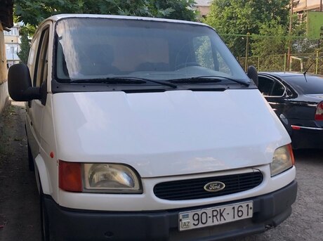 Ford Transit 2000