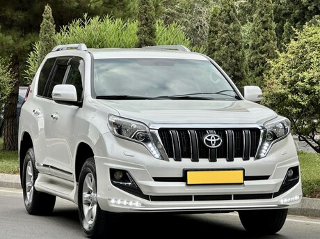 Toyota Land Cruiser Prado 2013