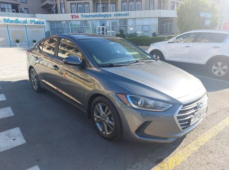 Hyundai Elantra 2018