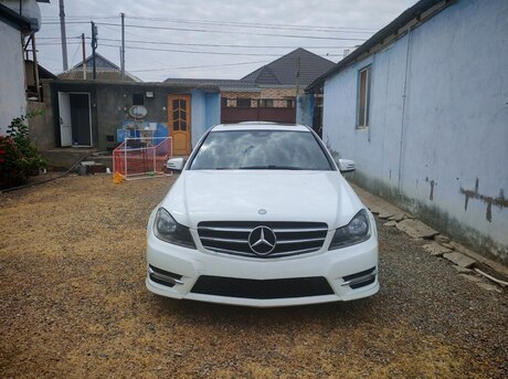 Mercedes C 250
