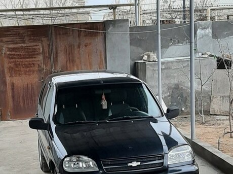 Chevrolet Niva 2008