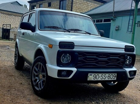 LADA (VAZ) Niva 2013