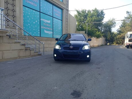 Toyota Corolla 2005
