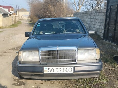 Mercedes E 220 d 1990