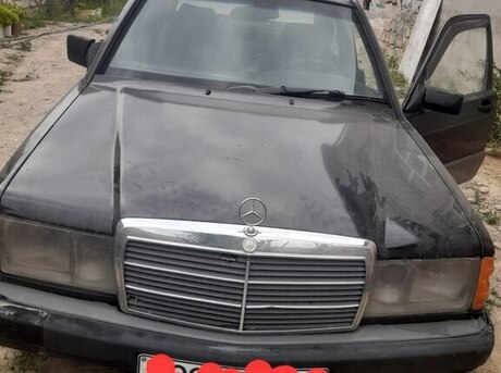 Mercedes 190