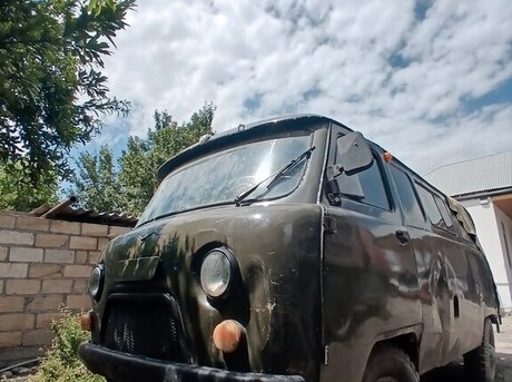 UAZ 390995