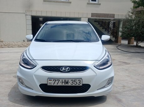Hyundai Accent 2015