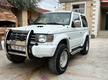 Mitsubishi Pajero 1996
