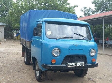 UAZ 452 1998