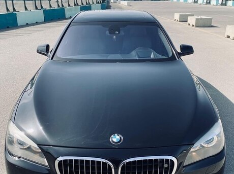 BMW 750
