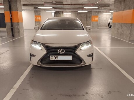 Lexus ES 350 2016