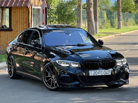 BMW 330 2019